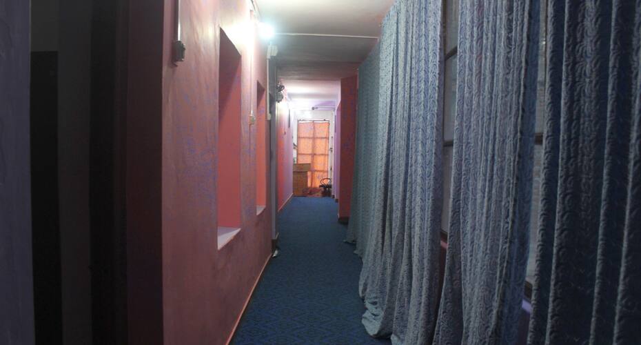 Hotel New Gulistan, Srinagar 4